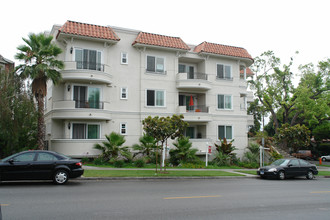 600 E Magnolia Blvd in Burbank, CA - Building Photo - Building Photo