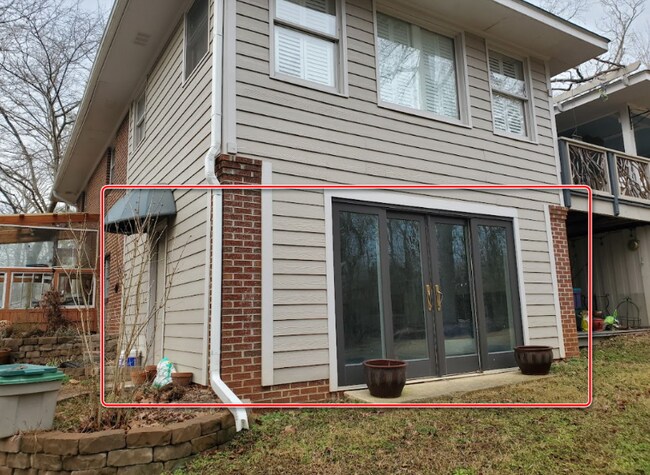 328 Crestview Dr in Durham, NC - Building Photo - Building Photo