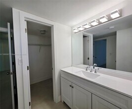 245 18th St in Miami Beach, FL - Building Photo - Building Photo