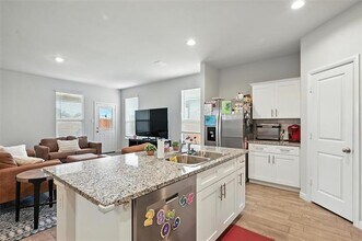 524 Prairie Clover Trail in Fort Worth, TX - Building Photo - Building Photo