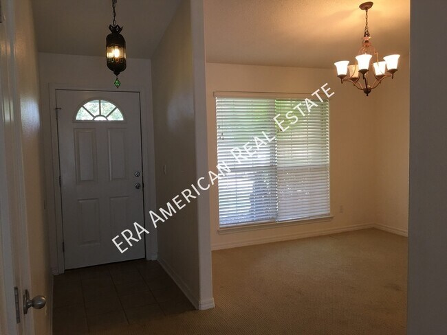 1922 Everglades Dr in Navarre, FL - Building Photo - Building Photo