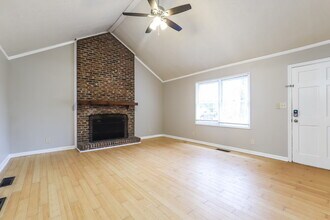 6540 Akins Way in Cumming, GA - Building Photo - Building Photo