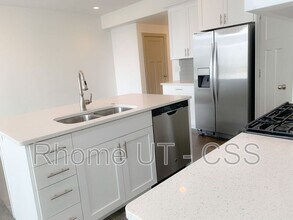 2337 W Cresthaven Ln in Lehi, UT - Building Photo - Building Photo