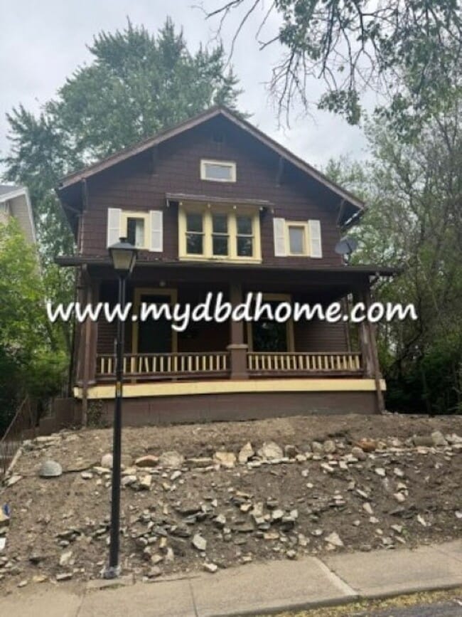 property at 414 Rose Ln