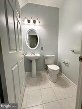 322 Amy Way in Cinnaminson, NJ - Building Photo - Building Photo