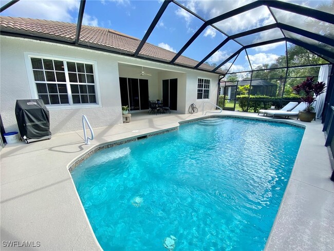 15590 Vallecas Ln in Naples, FL - Building Photo - Building Photo