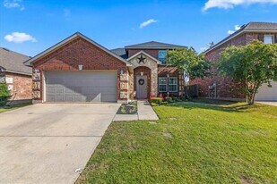 2133 Burnside Dr in Fort Worth, TX - Building Photo