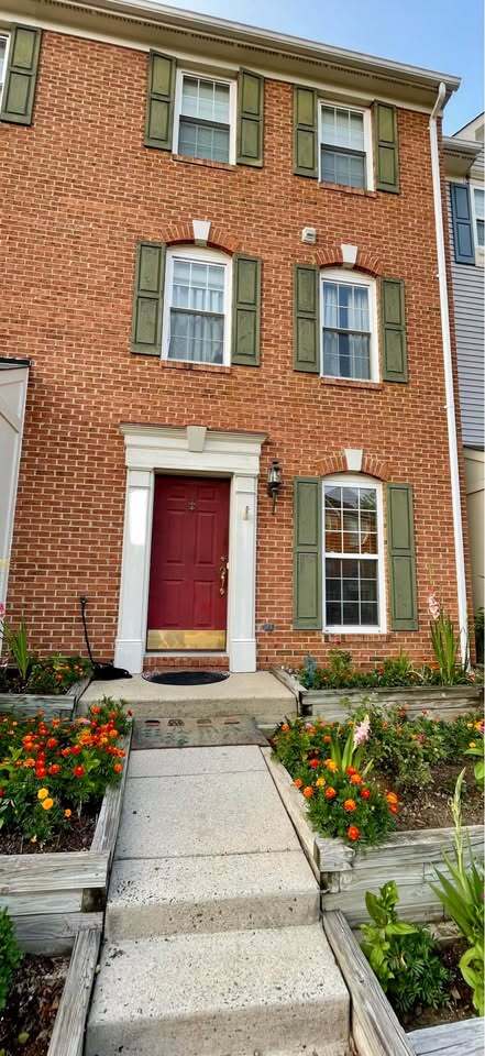 43036 Demerrit St in Chantilly, VA - Building Photo - Building Photo