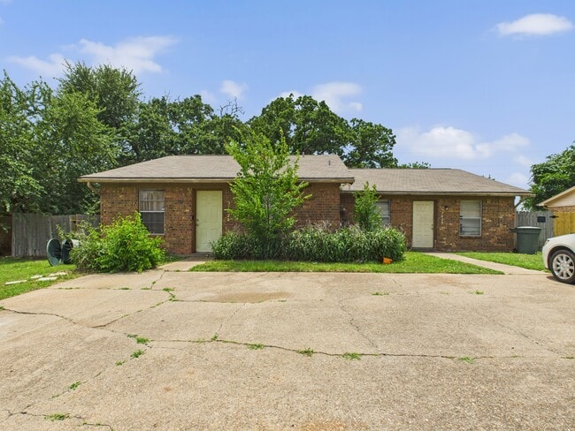 property at 3702 Forestwood Dr