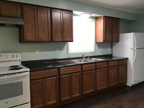 202 E Pine St in Lafayette, LA - Building Photo - Building Photo