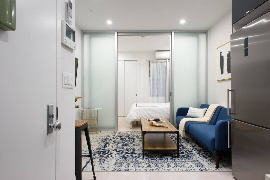 315 E 78th St in New York, NY - Building Photo