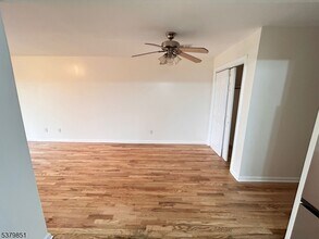 498 Avon Ave in Newark, NJ - Building Photo - Building Photo