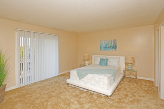 Sedona Lane Apartments in Campbell, CA - Building Photo - Interior Photo