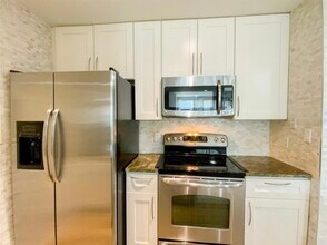 1400 Gandy Blvd N, Unit 1013 in St. Petersburg, FL - Building Photo - Building Photo