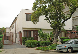 3335 Canfield Ave in Los Angeles, CA - Building Photo - Building Photo