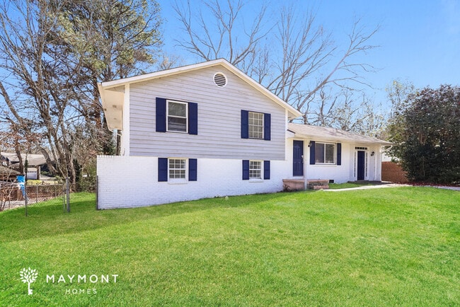 89 Crystal River Dr in Riverdale, GA - Foto de edificio - Building Photo