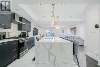 141 S Edgely Ave in Toronto, ON - Building Photo - Building Photo