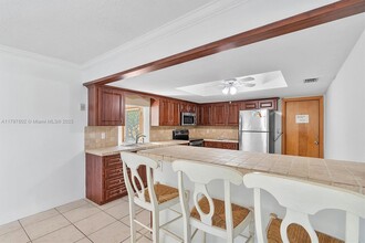 825 NW 8th Ave in Dania Beach, FL - Building Photo - Building Photo