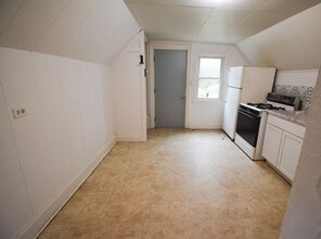 605 11th St NW in Austin, MN - Building Photo - Building Photo