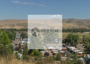 280 Washington Ave in Hayden, CO - Building Photo - Building Photo