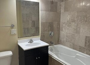 3541 W Sunnyside Ave in Chicago, IL - Building Photo - Building Photo