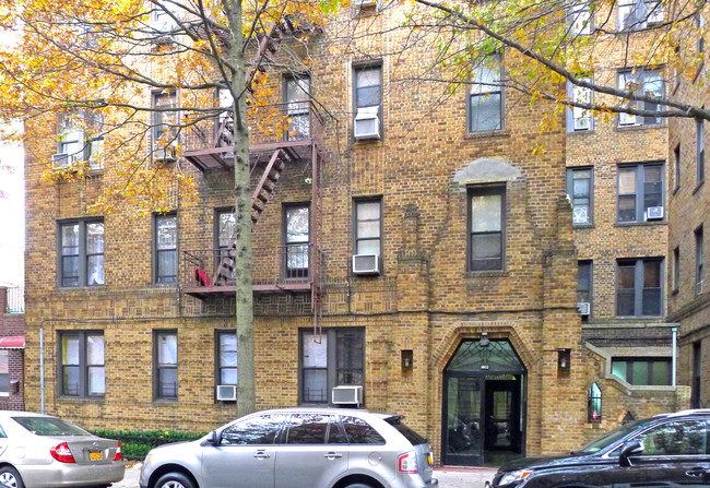 1602 West 10th Street in Brooklyn, NY - Foto de edificio - Building Photo