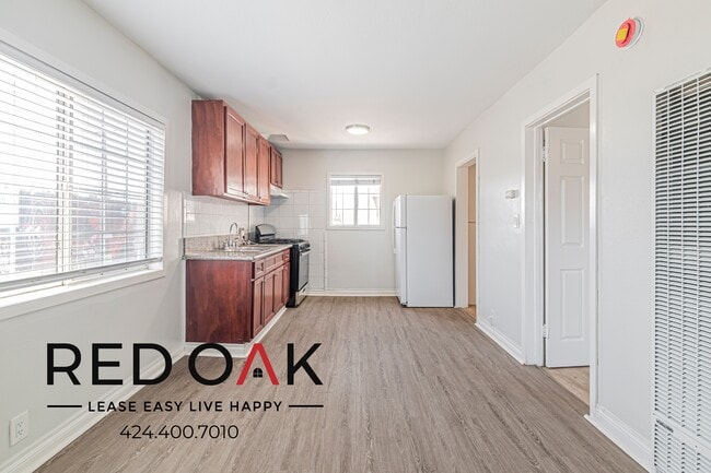 property at 731 E Jefferson Blvd
