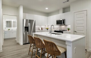 Cadena at the Falls in Austin, TX - Building Photo