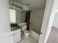 3371 NE 192 St in Aventura, FL - Building Photo - Building Photo