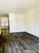 River Front Apartments in Charleston, SC - Building Photo - Building Photo