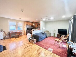 21 Dorr St, Unit C in Boston, MA - Building Photo - Building Photo