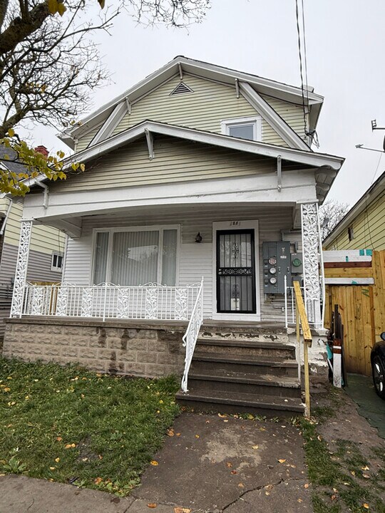 88 Schutrum St in Buffalo, NY - Building Photo