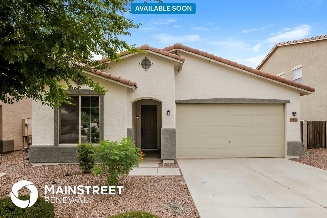 7237 W Wood St in Phoenix, AZ - Building Photo