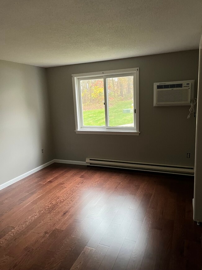 1134 Hartford Tpke, Unit 1A1