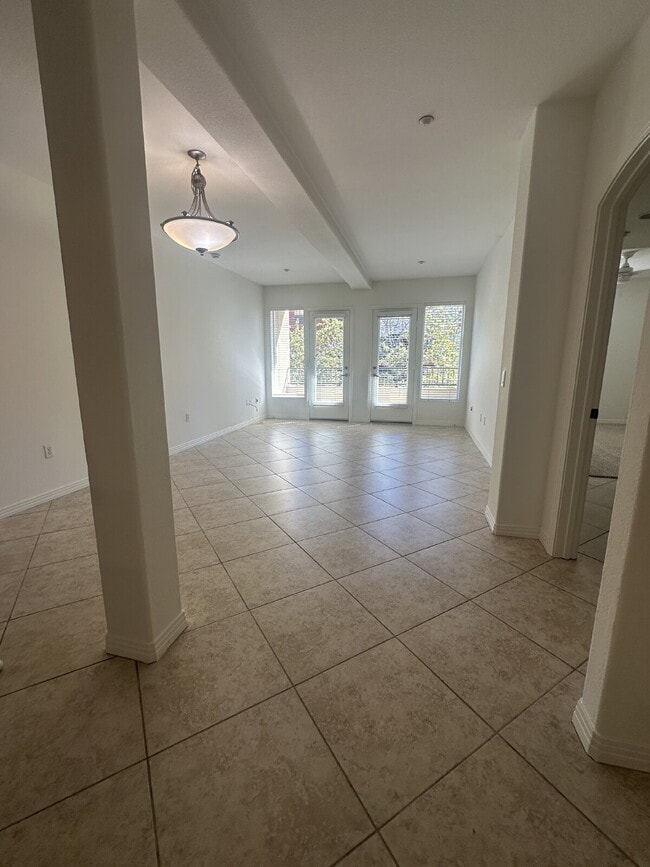 301 W G St in San Diego, CA - Building Photo - Building Photo