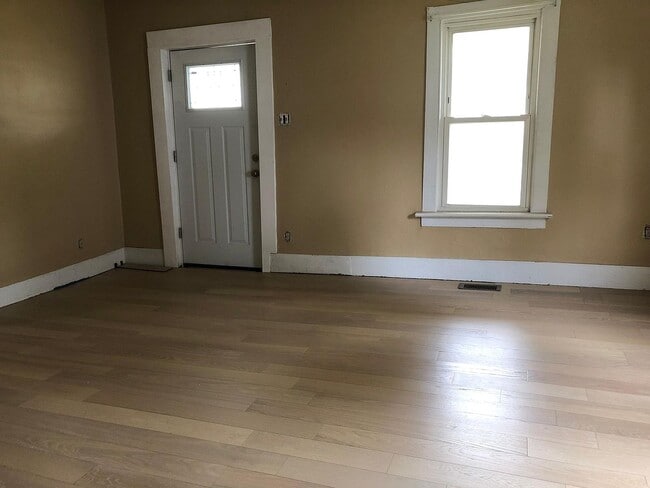 330 Liberty St in Bowling Green, OH - Building Photo - Building Photo