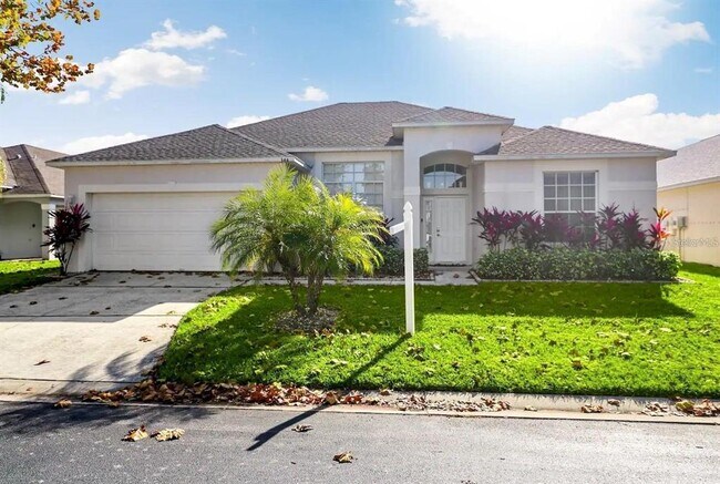 property at 344 Grosvenor Loop