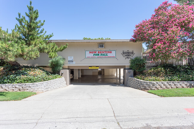 Sherwood and Forest Arms Apartments in Davis, CA - Building Photo - Building Photo