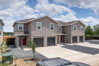 11326 Clearmine St in San Antonio, TX - Building Photo - Building Photo