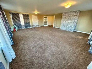 1101 Ave C NW in Great Falls, MT - Building Photo - Building Photo