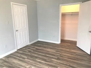 910 Prater Rd in Sulphur, LA - Building Photo - Building Photo