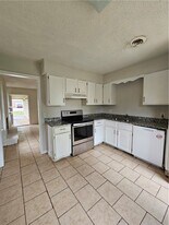 708 S 23rd St in Rogers, AR - Building Photo