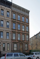 257 8th St Apartments