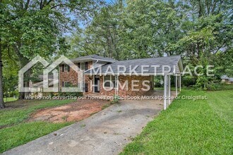 980 Tamarack Trail in Forest Park, GA - Building Photo - Building Photo