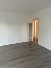 2295 Orange Ave in Costa Mesa, CA - Building Photo - Building Photo