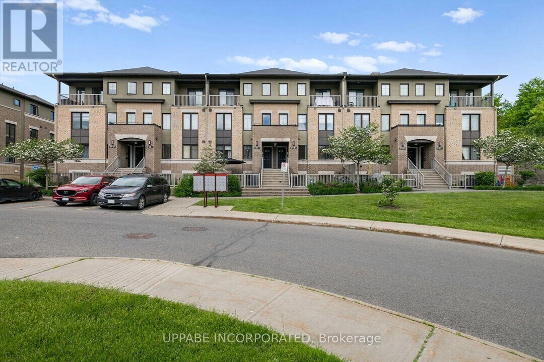 254 Titanium Private in Ottawa, ON - Building Photo