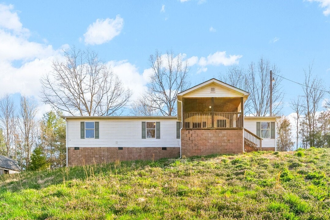 3467 TN-13 in Cumberland Furnace, TN - Building Photo