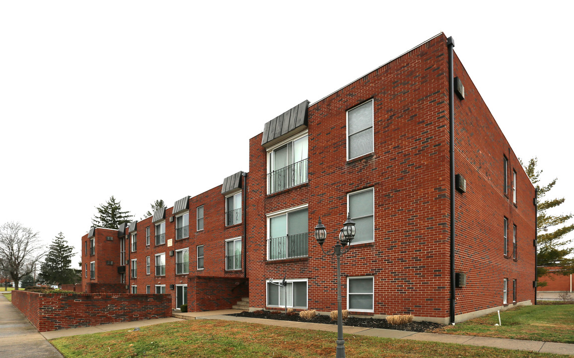 Heritage Apartments in Troy, OH - Building Photo