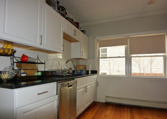 56 Westminster Ave in Watertown, MA - Foto de edificio - Building Photo