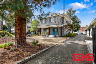 405 N Euclid Ave in Pasadena, CA - Building Photo - Building Photo